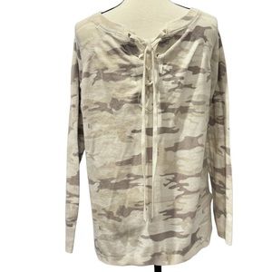SANCTUARY camouflage tie back sweater women’s size medium